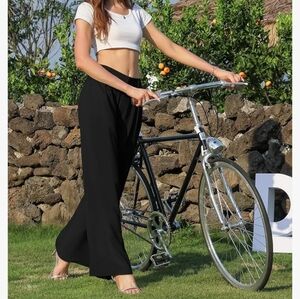 Elegant Black Wide-Leg Women's Pants